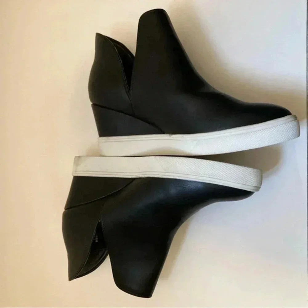 MIA Shoes Womens 9M Kate Platform Sneakers‎ Black Faux Leather Cut Out Casual